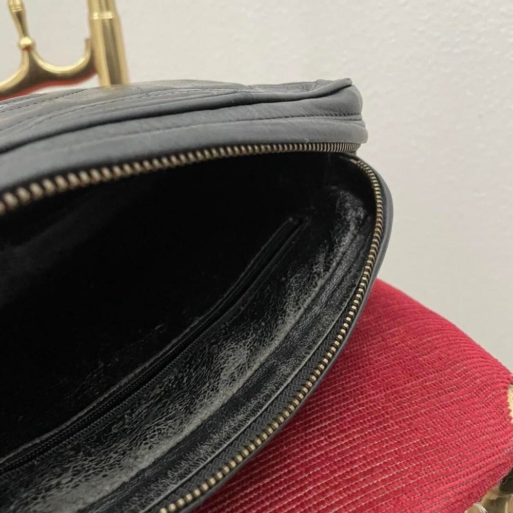 Chanel Black Leather Shoulder Bag - Picture 4 of 4